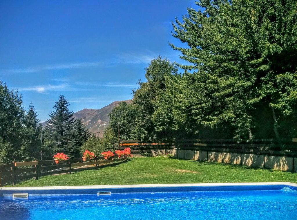 Apartamentos Multibaqueira Baqueira Beret Exterior photo