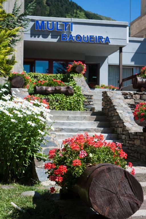 Apartamentos Multibaqueira Baqueira Beret Exterior photo