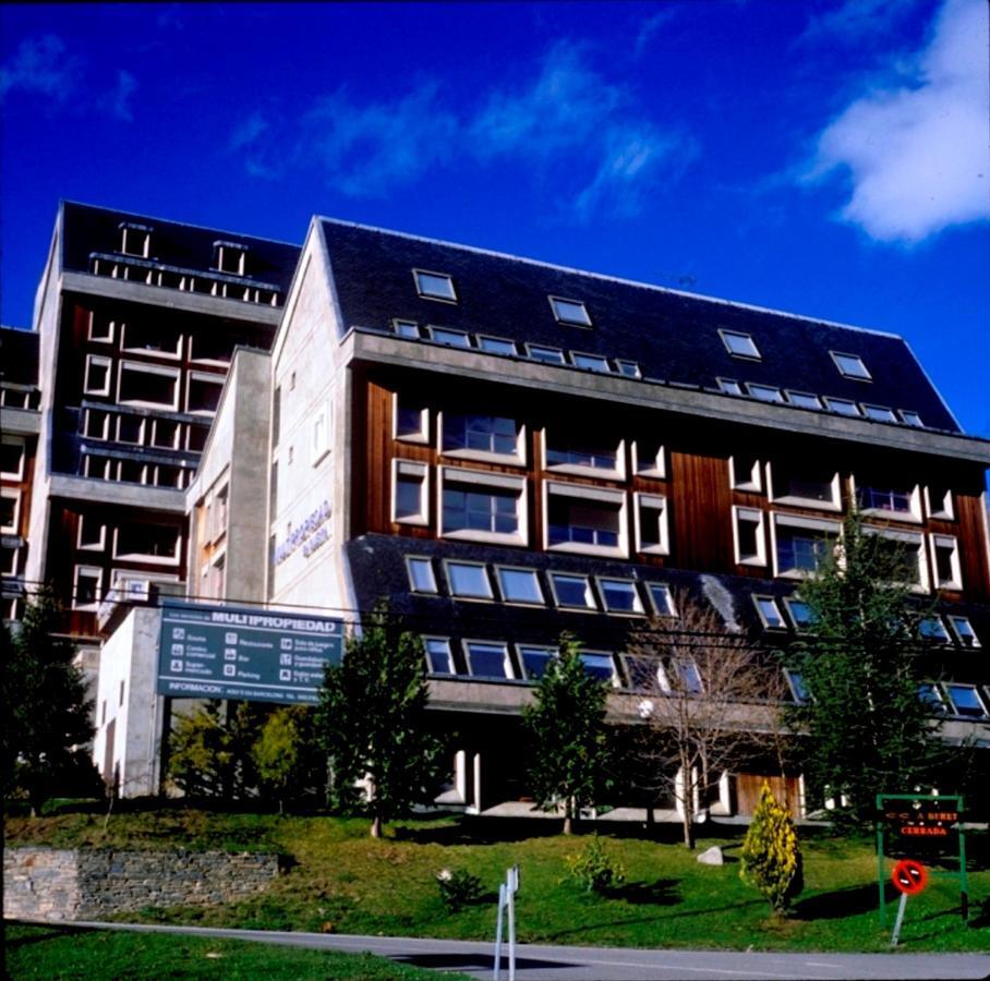 Apartamentos Multibaqueira Baqueira Beret Exterior photo